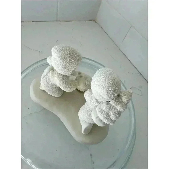 Snowbabies We’re Planting The Starry Pines Department 56 4” X 5 1/2” Figurine - Picture 5 of 10